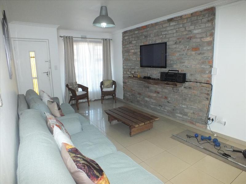 4 Bedroom Property for Sale in Mitchells Plain Central Western Cape